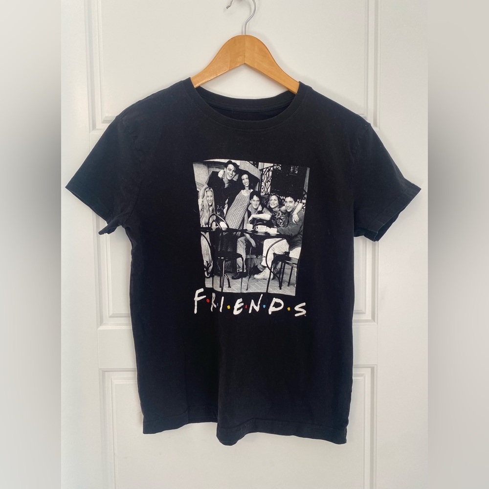 FRIENDS Black Graphic Tee Small 90s TV Show Casual Y2K Unisex Tshirt - Picture 2 of 6